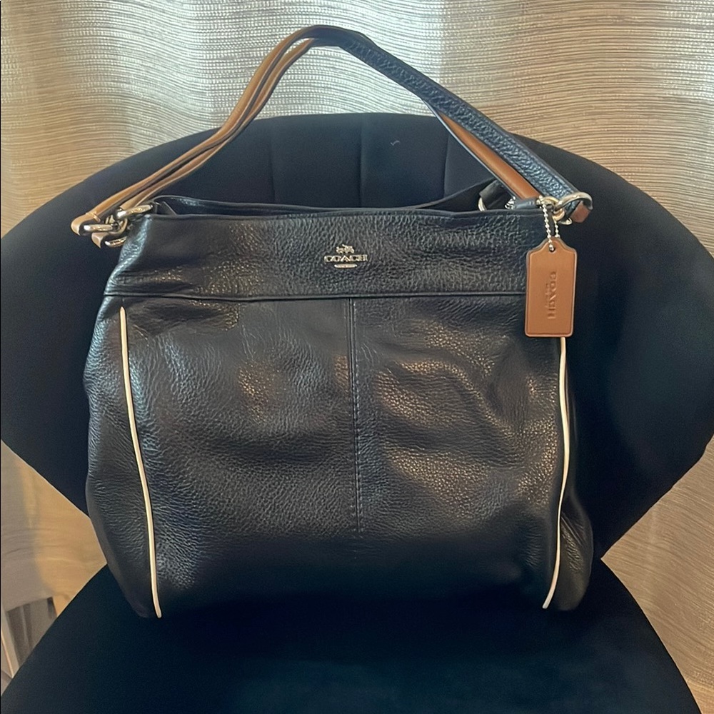 Coach Black and Brown Leather Shoulder Bag